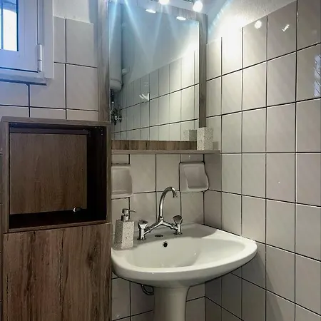 Pet Friendly House *